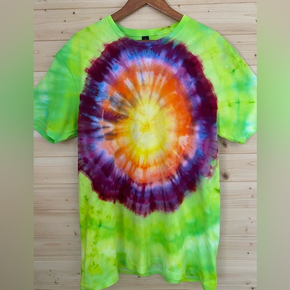 Gildan Tops - NEON Sunburst Large Ice Tie Dye GILDAN Soft Style T-Shirt Retro Festival Unisex